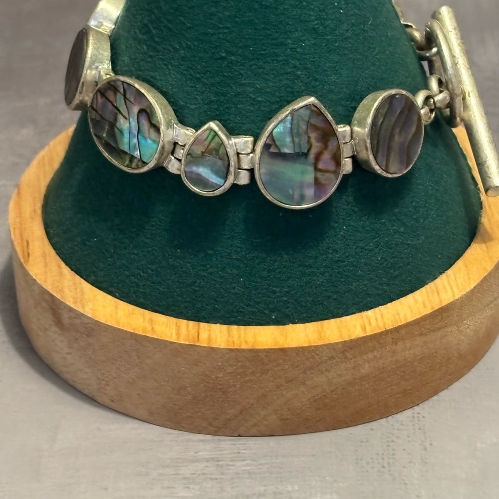 Kenneth Cole Ny Abalone Shell Toggle Bracelet 7” - image 5